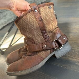 Roxy Low Cut Hartford Boots